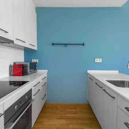 Apartment Lodging Fira Duplex - Barcelona