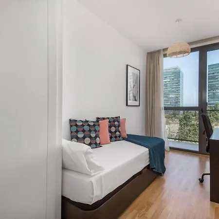 Lodging Fira Duplex - Barcelona Apartment L'Hospitalet de Llobregat